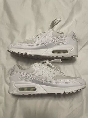Women’s White Nike Air Max Shoes